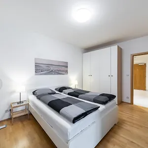 Апартаменты Garden Towers, Прага