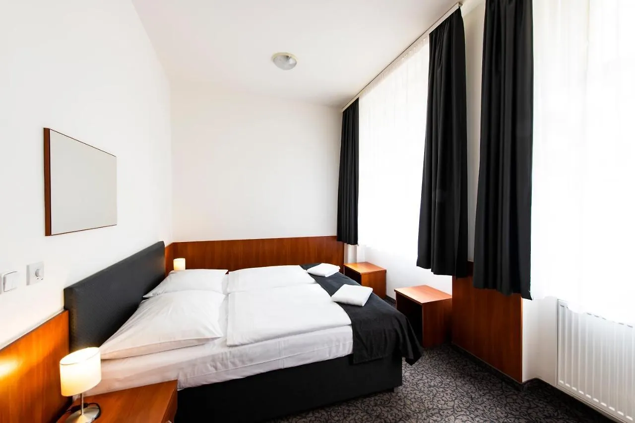 Hotel Zlata Vaha Прага