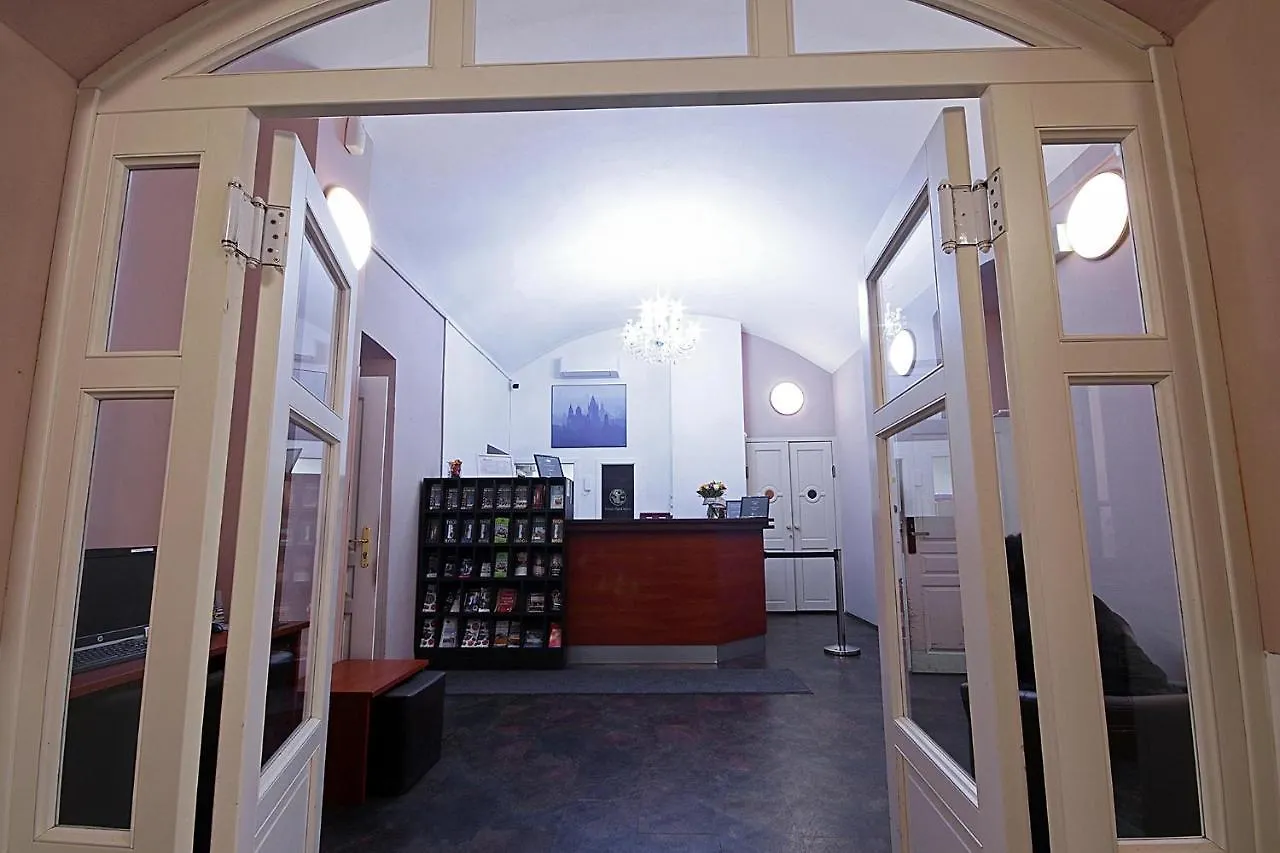 Hotel Zlata Vaha Prag 3*,