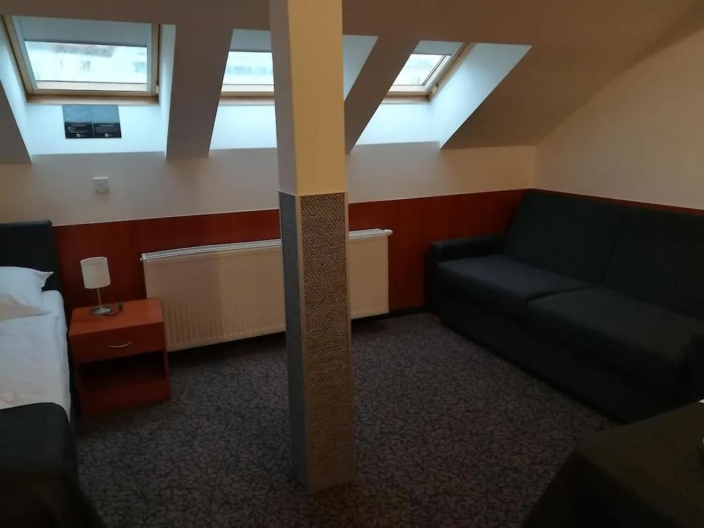 Hotel Zlatá Váha Prága 3*,